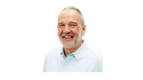 Headshot photo of Dean Royles 