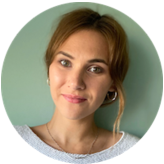 Headshot of Maria Popova 