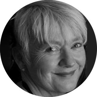 Headshot of Liz Cooke